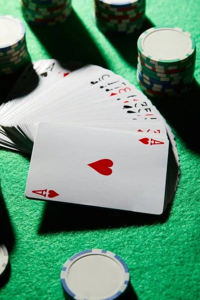 hondatoto4d mobile app interface showing live casino tables and sports betting options